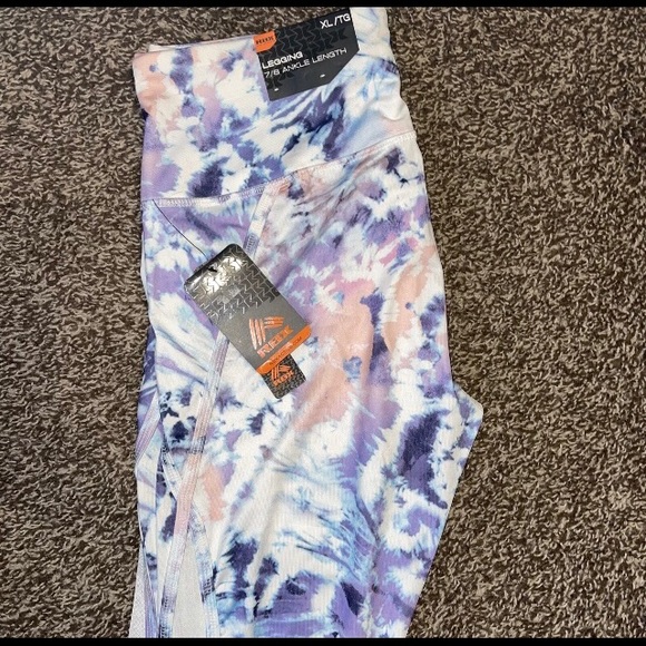 BRAND NEW WITH TAGS HARD TO FIND RBX LEGGINGS XL! 7/8 ANKLE LENGTH - Picture 2 of 4